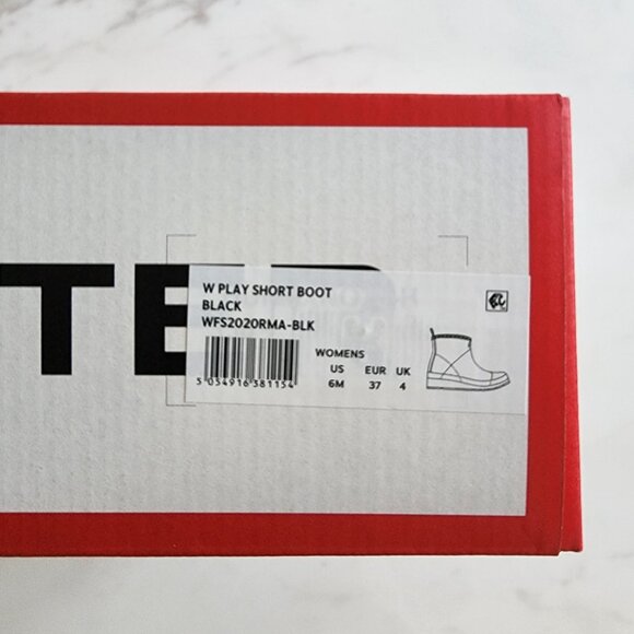 Hunter Women’s Play Short Rain Boots – Black 🖤🌧️✨ - Picture 4 of 12